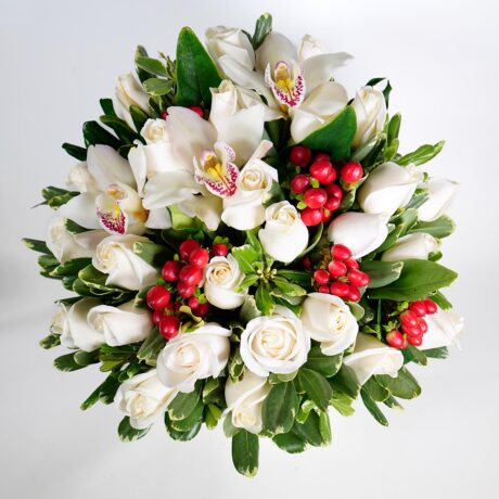 bombonera de rosas blancas