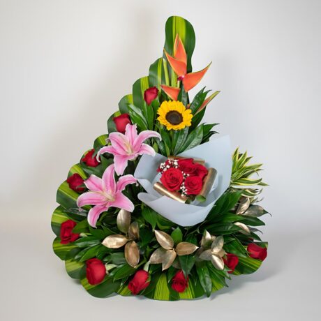 ROSAS LIRIOS RUSCO GIRASOL HELICONIA DRACENA